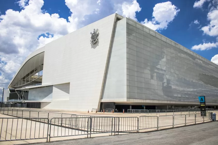 Torcedor morre após ser atropelado por viatura da PM na Arena Corinthians
