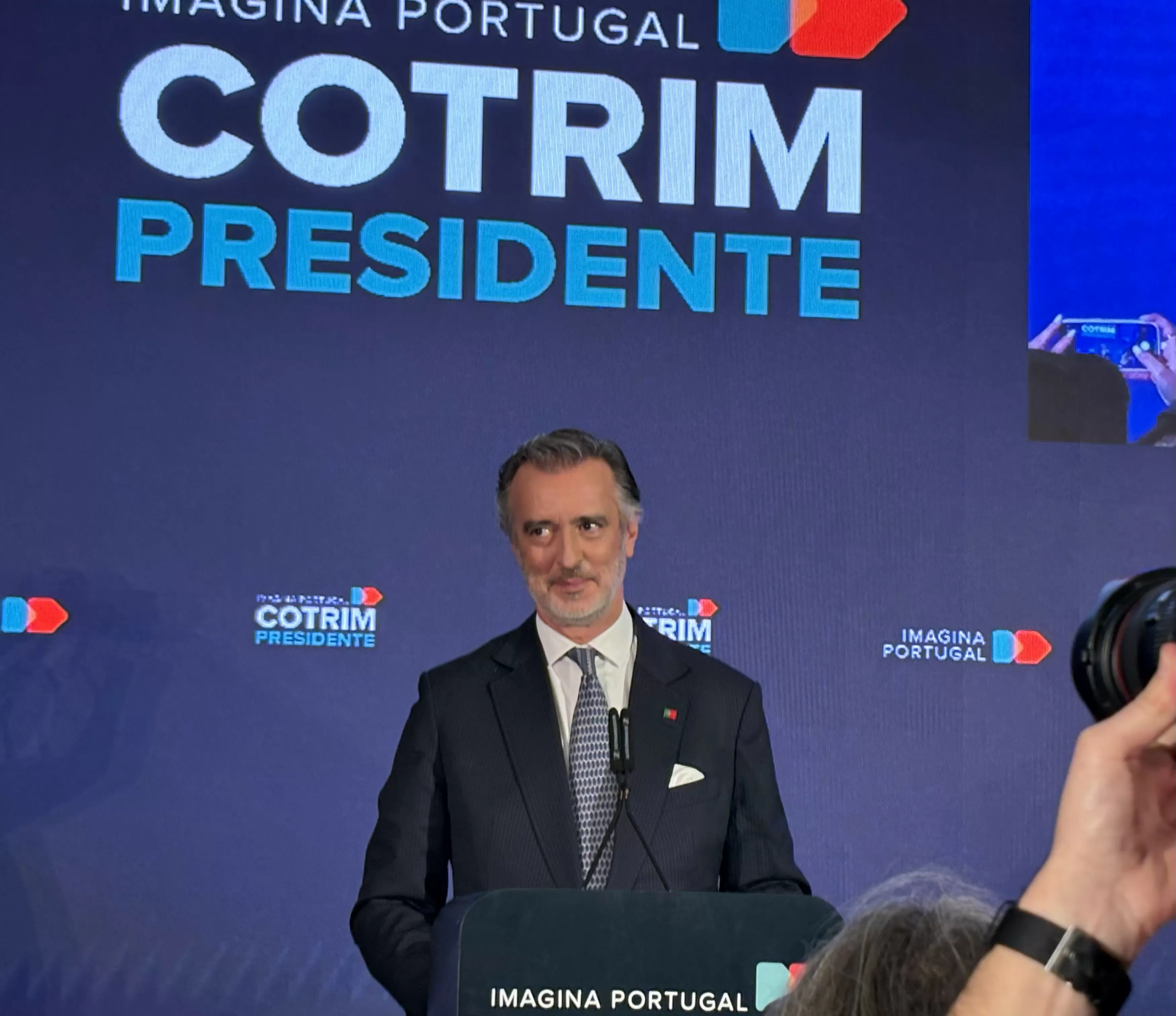 “Hoje não tem de ser o fim, mas o princípio de um caminho”. Cotrim Figueiredo assume "derrota pessoal" em ambiente de quase vitória