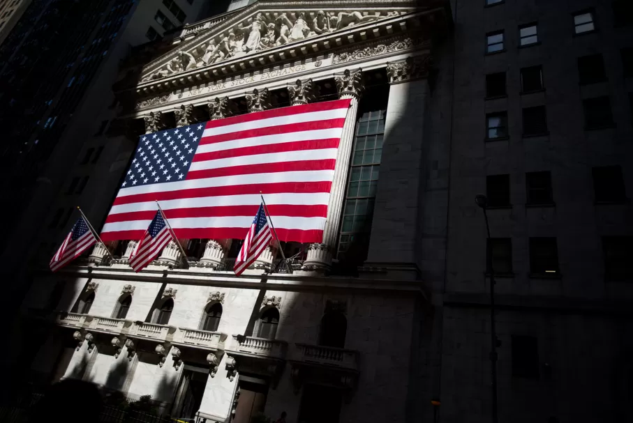 NY: Bolsas fecham quase estáveis, com mudanças no Fed no radar, em véspera de feriado
