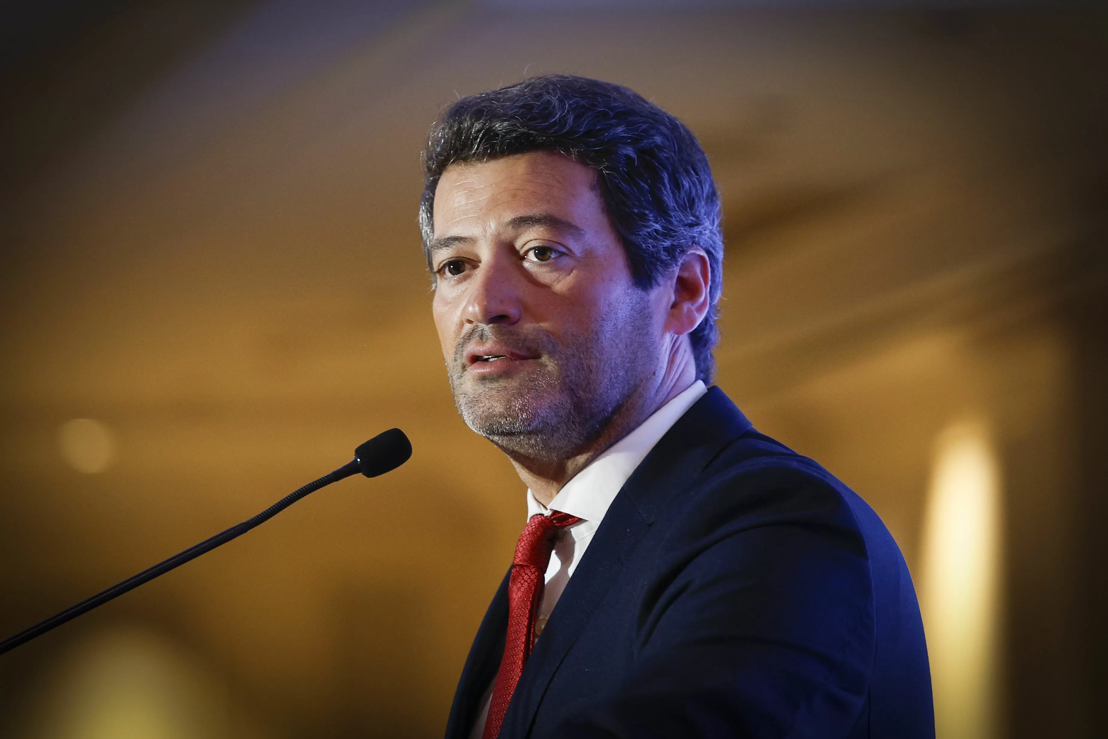 André Ventura: "Têm de escolher entre um socialista e quem quer fazer verdadeiramente reformas no país"