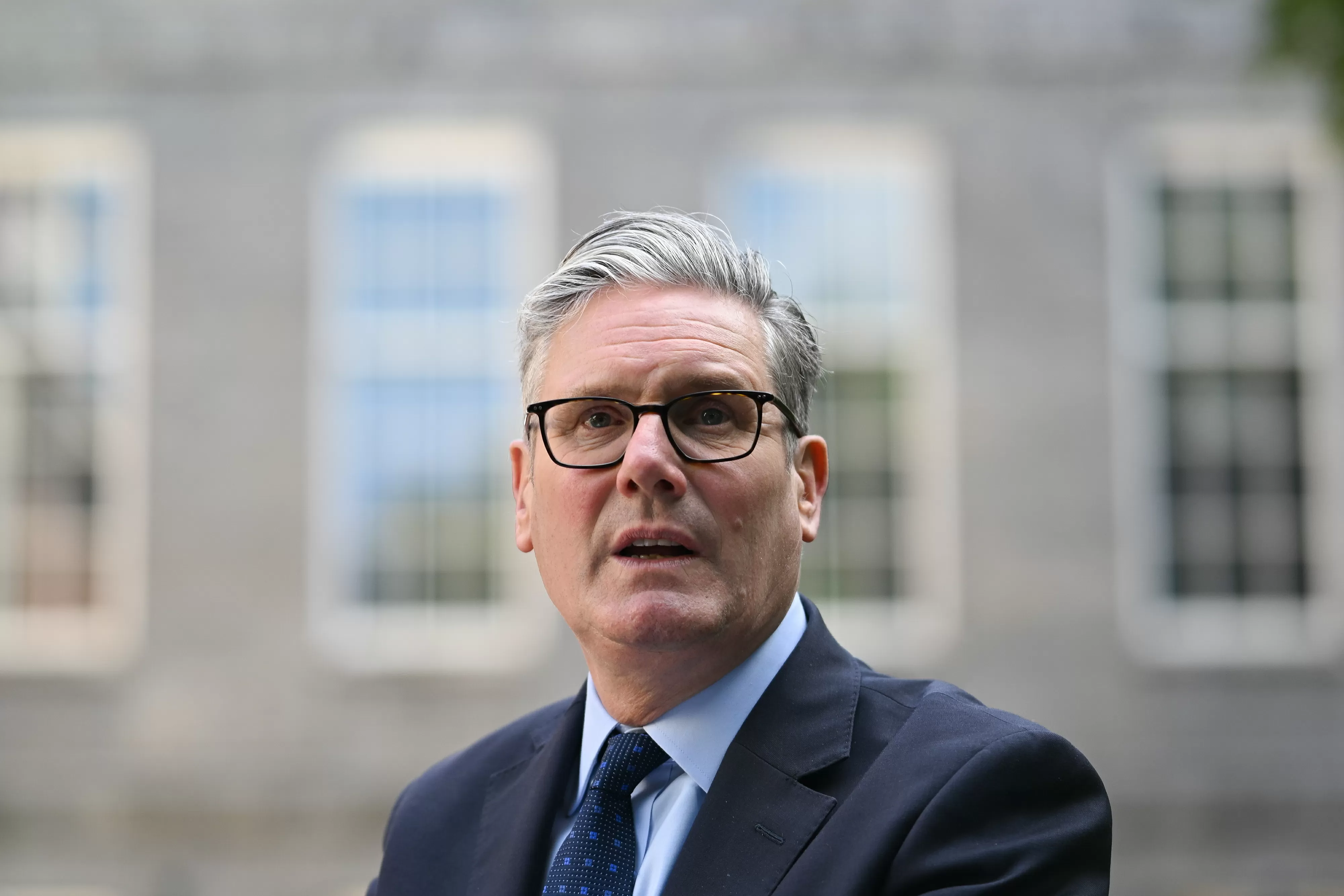 Ficheiros Epstein: Keir Starmer sob forte pressão política