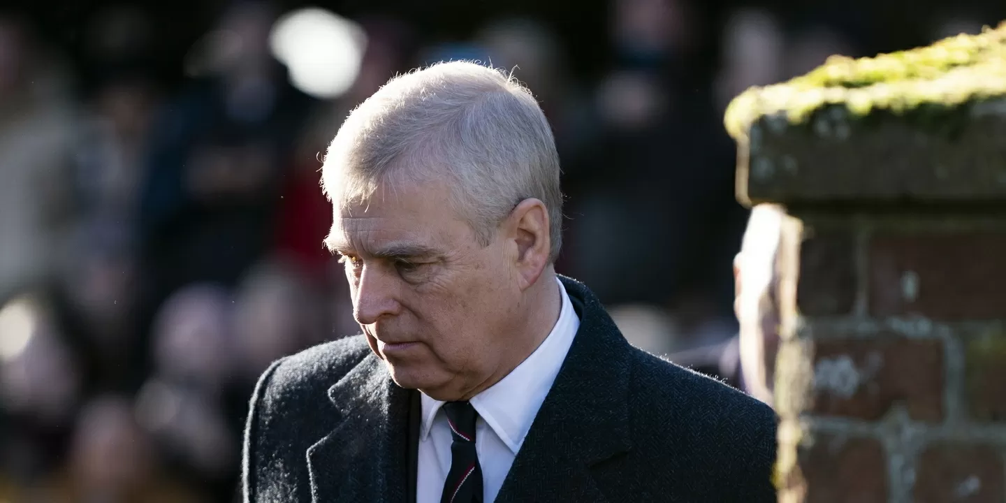 O que se sabe sobre a detenção de Andrew Mountbatten-Windsor?