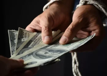 “Desmistificando Finanças: Como Transformar Piadas em Prosperidade”