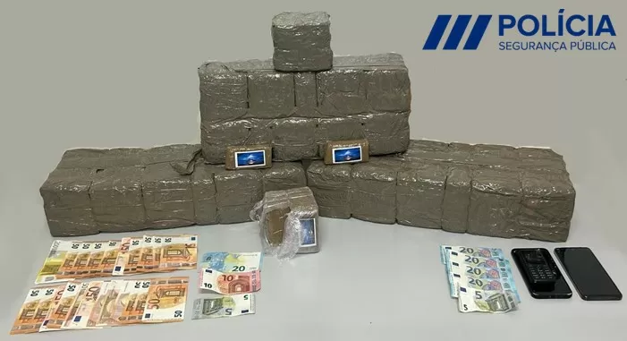 PSP apreende mais de 30 kg de haxixe. Dois homens foram detidos