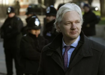 Julian Assange autorizado a recorrer da extradição para os EUA