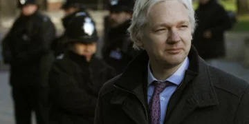 Julian Assange autorizado a recorrer da extradição para os EUA