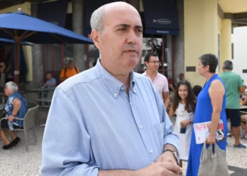 BE quer baixar o IVA e acusa Albuquerque de governar para os ricos