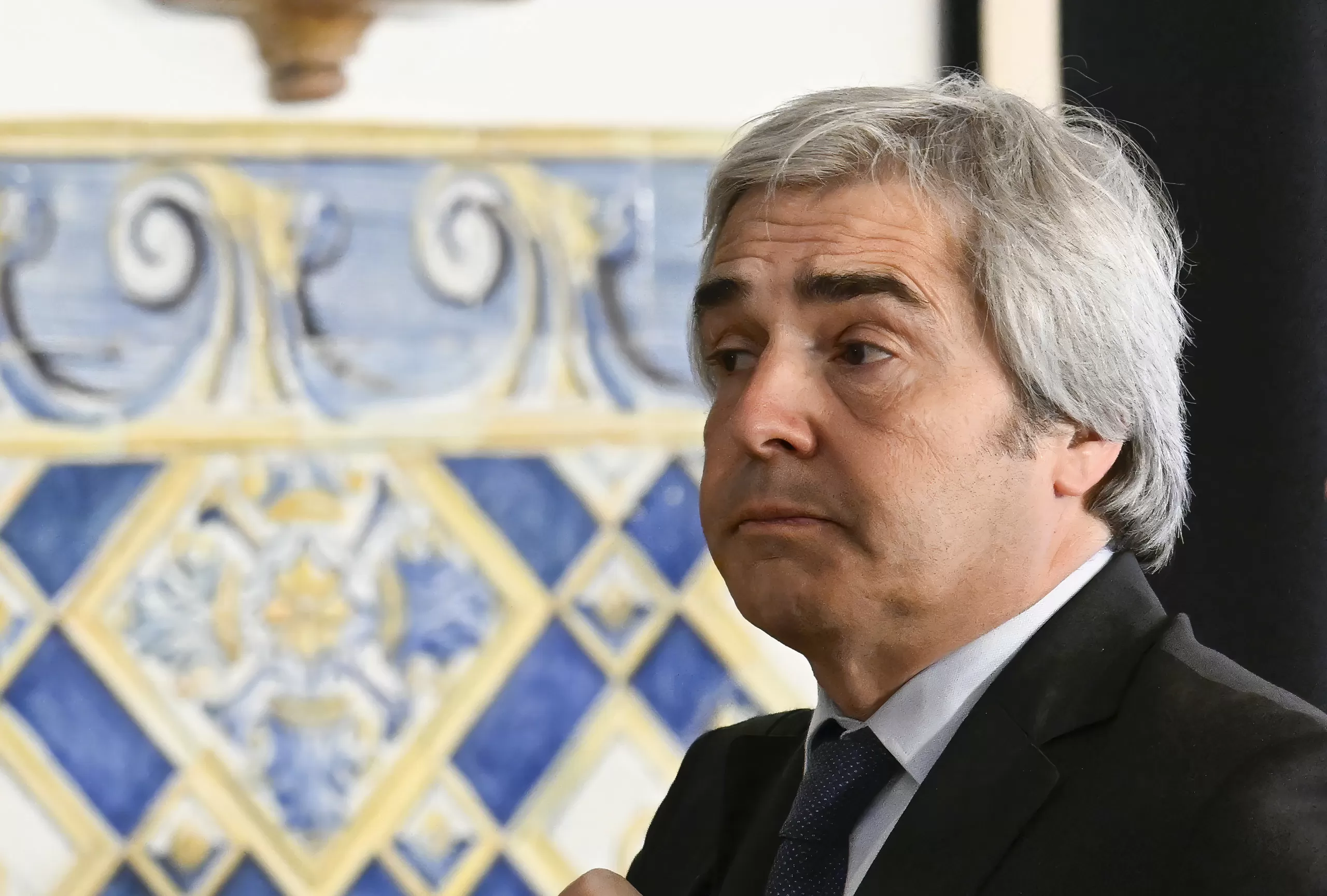 "Pelo serviço recebo 278€/mês". Melo interpelado por antigos combatentes