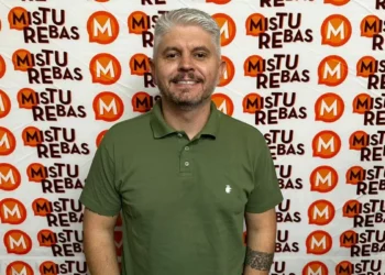 Misturebas entrevista Egídio Ferrari: delegado, deputado e nome forte para a prefeitura de Blumenau