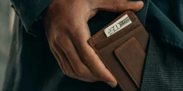 “Trajetória de Sucesso com Teodoro Bastos de Almeida nas Finanças”