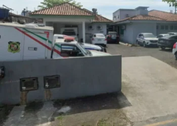 IML de Balneário Camboriú é investigado por feto em geladeira e pilha de cadáveres