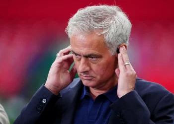 Já não há dúvidas. José Mourinho vai mesmo treinar o Fenerbahçe