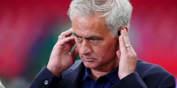 Já não há dúvidas. José Mourinho vai mesmo treinar o Fenerbahçe