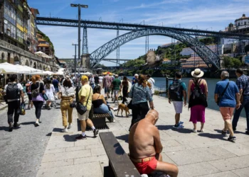 Proveitos totais do alojamento turístico crescem 12,2% até maio