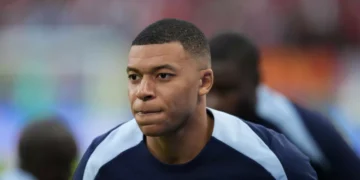 Campeão do mundo por França arrasa Mbappé: "Não é digno…"