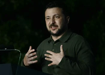 Zelensky considera viagem de Modi à Rússia devastadora para a paz