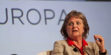 Demissão de Costa "causou perplexidade na Europa". "Não batia certo"