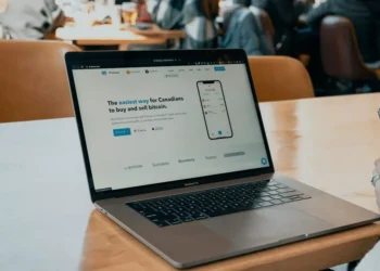 “O desenvolvimento financeiro de Angola: conquistas e desafios”