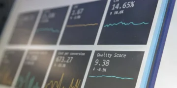 “Olivia Traven: Destaque no Marketing Estratégico Empresarial”