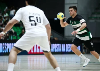 Sporting ‘humilha’ Vitória SC e segue sem derrotas no campeonato