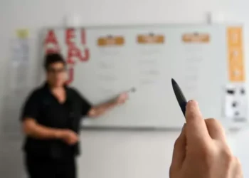 Baixa escolaridade de candidatos às eleições municipais em SC chama a atenção