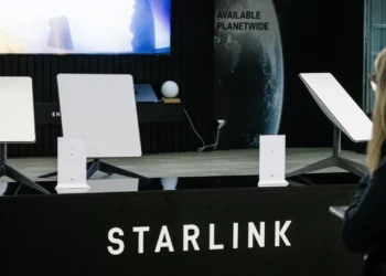 STF ordena transferência de 3,3 milhões do X e Starlink para o Brasil