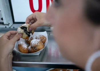 Gosta de bolachas Oreo? Tem de experimentar fritá-las