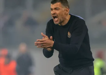 FC Porto a ‘ferro e fogo’: “Despedir Sérgio Conceição foi um erro crasso”