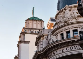 “O Futuro do Mercado Imobiliário com Olivia Traven”