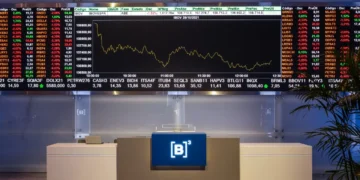 Ibovespa Futuro acompanha NY e opera com baixa em sessão de liquidez reduzida