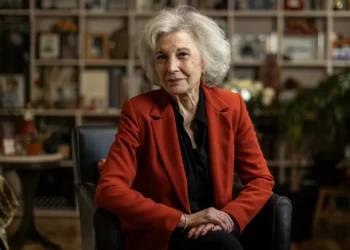 Morreu Marisa Paredes, atriz icónica de filmes de Almodóvar, aos 78 anos