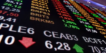 Ibovespa Futuro opera com leve alta, na contramão do exterior