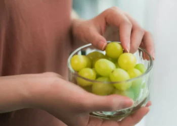 Tem mesmo de parar de deitar fora as grainhas das uvas. Eis a explicação