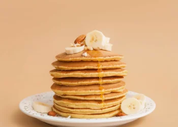 Umas panquecas de banana (sem açúcar) ficam sempre bem de manhã