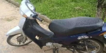 Homem é preso com moto furtada e posse de drogas em Indaial