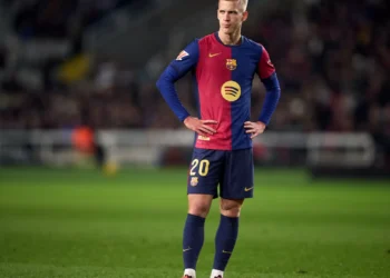 Oficial: La Liga recusa inscrição de Dani Olmo e Barcelona vai a tribunal