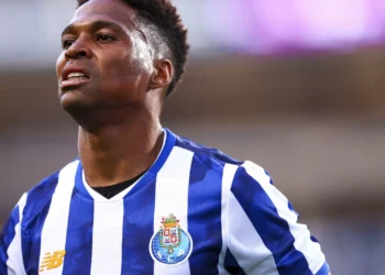 São Paulo farta-se da indecisão do FC Porto e retira proposta por Wendell