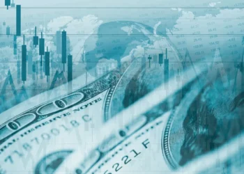 Dólar sobe a R$ 5,91 com Gleisi ministra e tensão na Casa Branca; moeda avança no mês