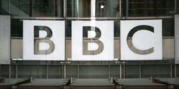Azerbaijão anuncia encerramento do escritório da BBC no país