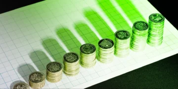 Ibovespa encerra com alta, apesar da inflação e das quedas de Vale e Petrobras