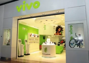 Lucro da Telefônica Brasil (VIVT3) cresce 10% no 4º tri