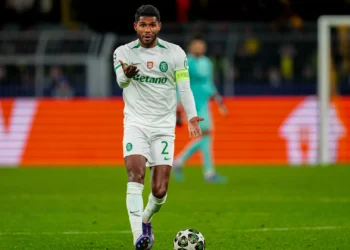Matheus Reis incentiva Sporting após ‘tombo’ europeu: “Cabeça erguida”