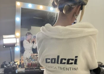 A substituta de Gisele Bündchen na Colcci