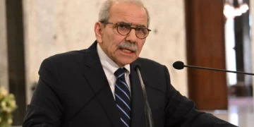 Primeiro-ministro do Líbano promete governo reformista e mobilizador