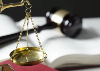 Tribunal junta crime de aborto a julgamento de homem por morte de grávida