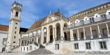 Coimbra decreta luto académico após morte de dois alunos no IP3