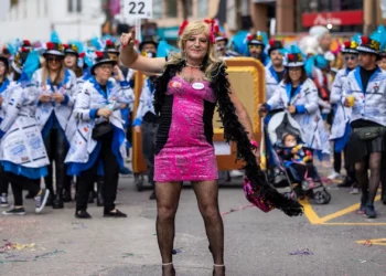 Torres Vedras entrega dossiê de candidatura do Carnaval a património mundial