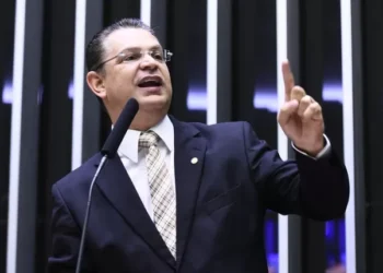 Líder do PL diz que pedirá urgência na tramitação de projeto da anistia