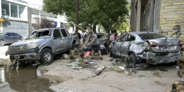 Pelo menos 13 pessoas morreram após chuvas torrenciais na Argentina