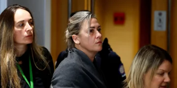 Filha de Dominique Pelicot denuncia o pai por violação